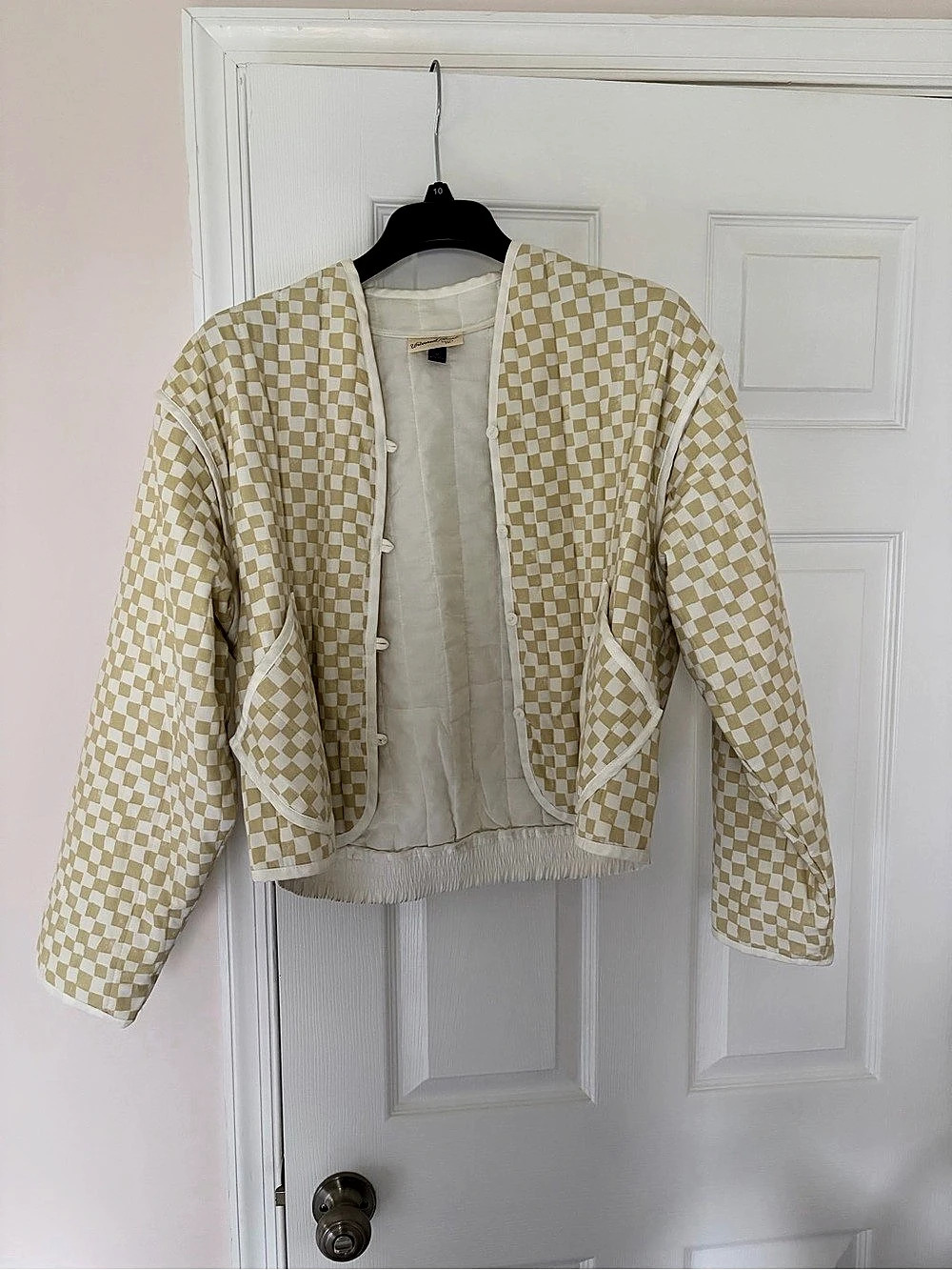 Universal Thread Checkered Jacket in Cream & light green Size Medium Like New